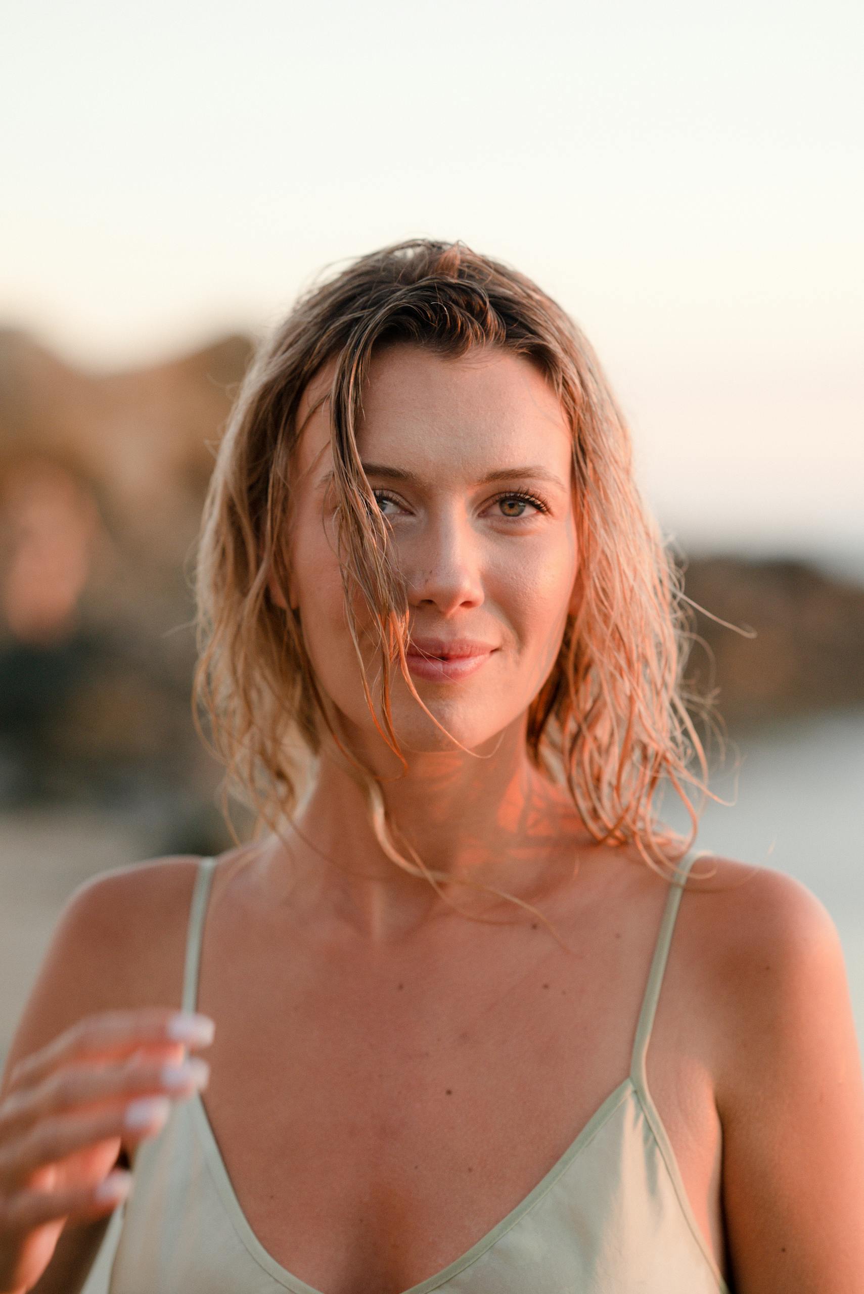 Portrait Of A Smiling Woman Outdoors During Sunset Capturing Natural Beauty. 13792535 Scaled